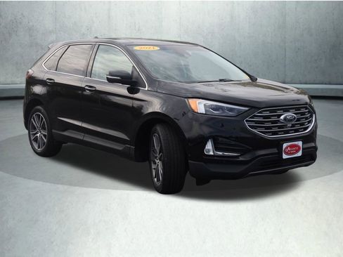 Used 2021 Ford Edge Titanium w/ Equipment Group 301A AWD/4WD image 9