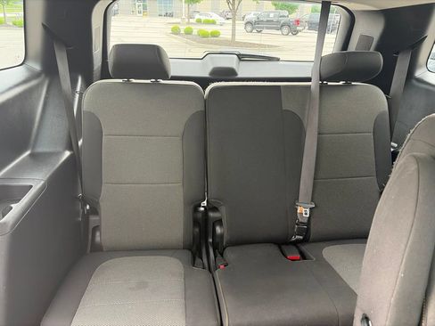 Used 2021 Chevrolet Traverse LT AWD/4WD image 37
