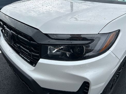 New 2026 Honda Ridgeline Black Edition image 16