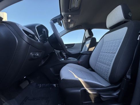 Used 2023 Chevrolet Equinox LS w/ Driver Confidence II Package image 18