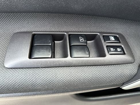 Used 2013 Nissan Rogue S w/ Special Edition Pkg image 14