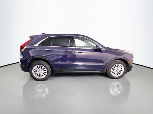 Used 2024 Cadillac XT4 Luxury FWD image 11