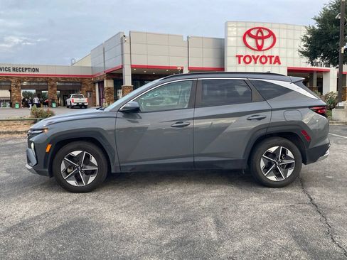Used 2025 Hyundai Tucson SEL FWD image 7
