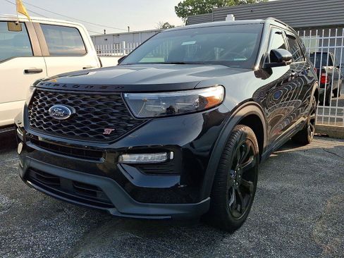 Used 2023 Ford Explorer ST w/ Equipment Group 401A AWD/4WD image 3