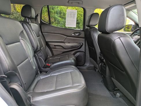 Used 2021 GMC Acadia SLT w/ Elevation Edition image 31