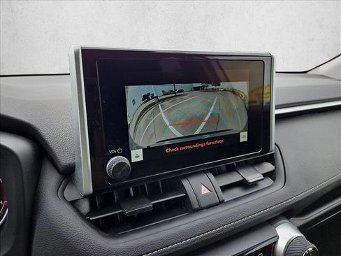 Used 2025 Toyota RAV4 XLE image 14