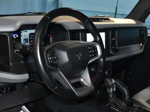 Used 2023 Ford Bronco Big Bend image 2