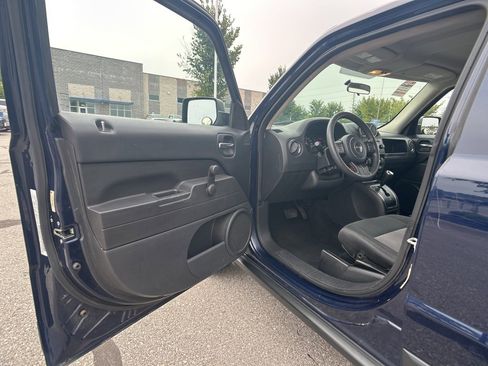 Used 2012 Jeep Patriot Sport image 28