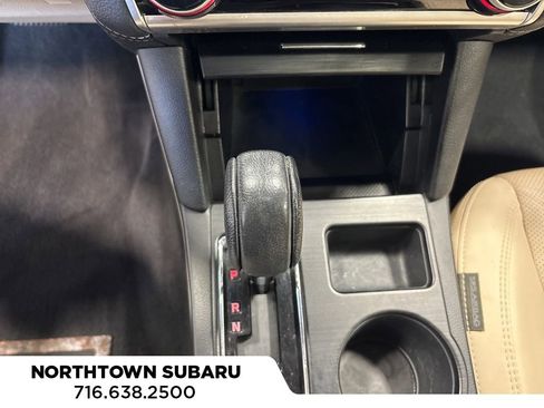 Used 2018 Subaru Outback 2.5i Limited image 7