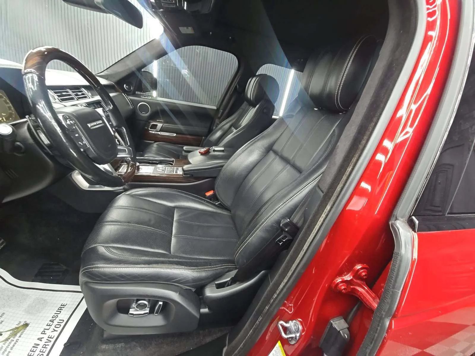 Used 2016 Land Rover Range Rover Autobiography AWD/4WD image 3