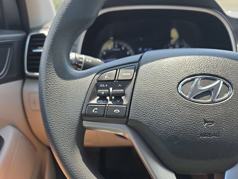 Used 2019 Hyundai Tucson Value FWD image 20