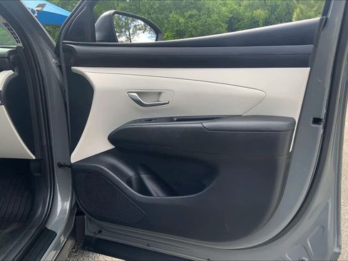 Used 2025 Hyundai Tucson SE FWD image 23