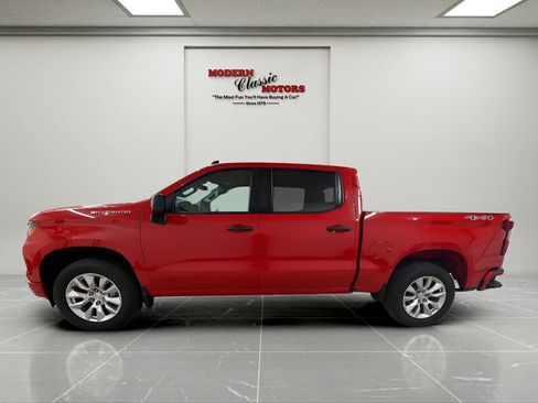 Used 2023 Chevrolet Silverado 1500 Custom AWD/4WD image 2