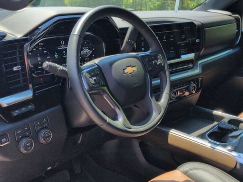Used 2026 Chevrolet Silverado 3500 High Country w/ High Country Premium Package AWD/4WD image 13