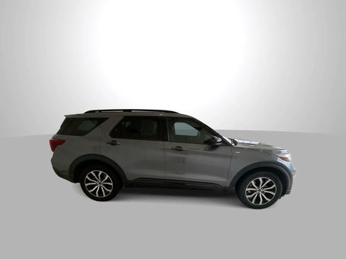 Used 2022 Ford Explorer ST-Line AWD/4WD image 9