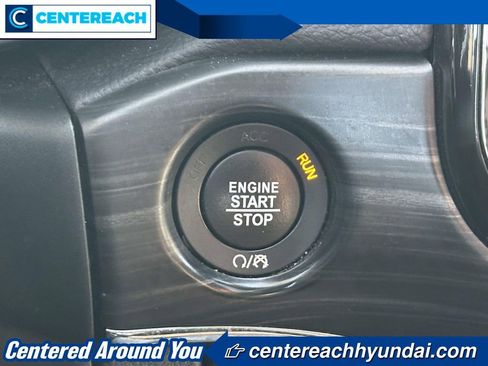 Used 2021 Jeep Grand Cherokee Limited image 23