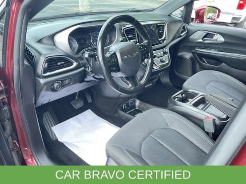 Used 2019 Chrysler Pacifica Touring Plus w/ S Appearance Package FWD image 10