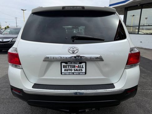 Used 2012 Toyota Highlander Limited w/ Tow Pkg FWD image 7