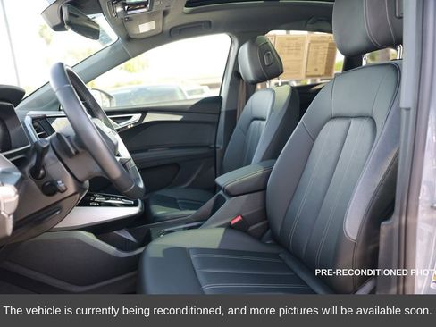 Used 2024 Audi Q4 e-tron Premium Plus w/ Premium Plus image 17