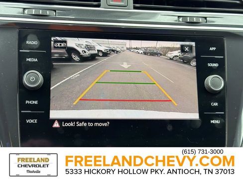 Used 2022 Volkswagen Tiguan SE image 40