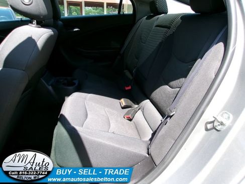 Used 2017 Chevrolet Volt LT FWD image 16