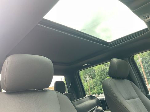 Used 2018 Ford F150 XLT w/ Equipment Group 302A Luxury AWD/4WD image 31