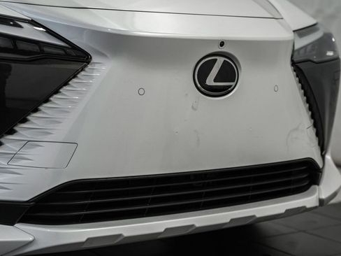 Used 2023 Lexus RZ 450e Premium w/ Technology Package image 11