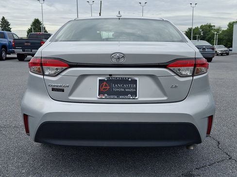 Used 2023 Toyota Corolla LE FWD image 6