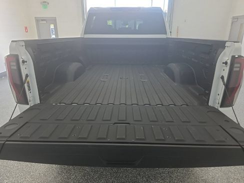Used 2026 GMC Sierra 2500 AT4X AWD/4WD image 26
