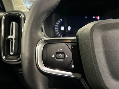 Used 2026 Volvo XC40 B5 Core w/ Climate Package image 13