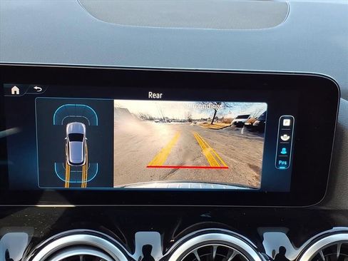 Used 2025 Mercedes-Benz GLA 35 AMG 4MATIC image 21