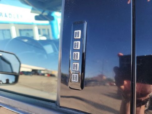 Used 2019 Ford F250 Lariat w/ Chrome Package AWD/4WD image 11
