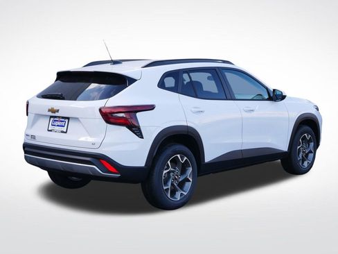 New 2026 Chevrolet Trax LT w/ Driver Confidence Package image 4