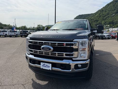 Used 2023 Ford F250 XLT w/ 360-Degree Camera Package AWD/4WD image 2