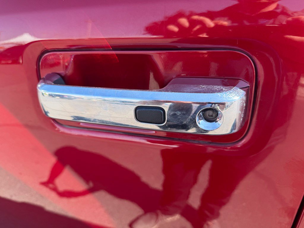 Used 2018 Ford F150 King Ranch w/ Equipment Group 601A Luxury AWD/4WD image 14