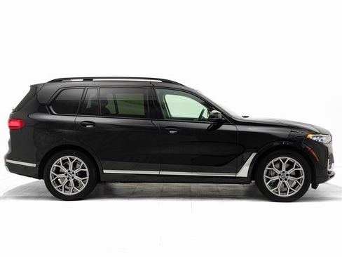 Used 2021 BMW X7 xDrive40i w/ Premium Package image 34
