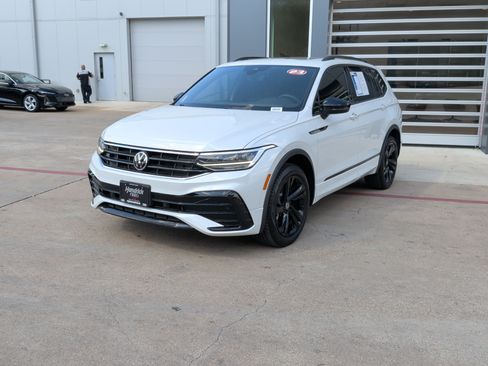 Used 2023 Volkswagen Tiguan SE R-Line FWD image 35