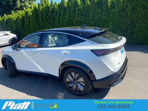 Used 2023 Nissan Ariya FWD image 6