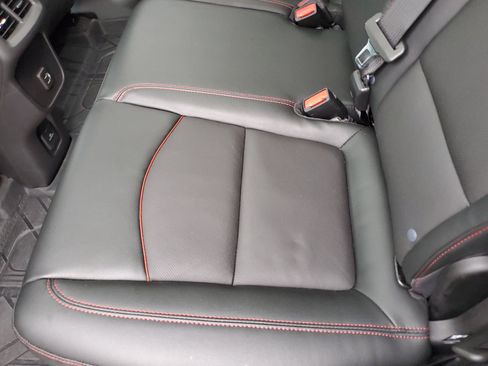 Used 2023 Chevrolet Equinox RS w/ RS Leather Package FWD image 15