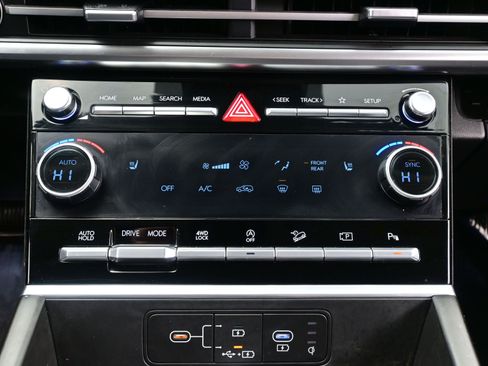 Used 2025 Hyundai Santa Fe XRT image 22