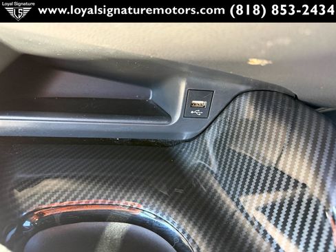 Used 2021 Toyota C-HR XLE FWD image 29