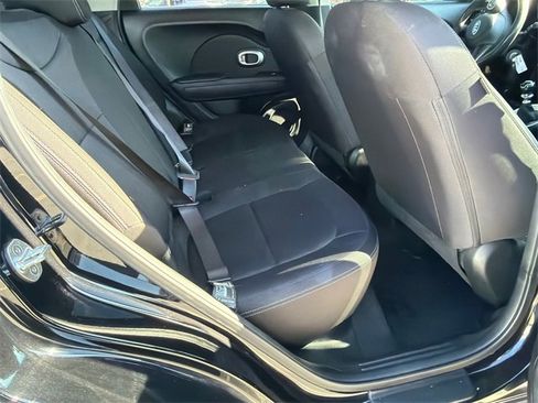 Used 2017 Kia Soul image 15