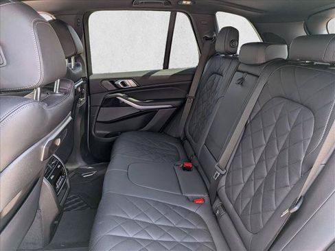 Used 2025 BMW X5 sDrive40i w/ M Sport Package RWD image 16