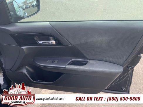 Used 2017 Honda Accord LX image 12