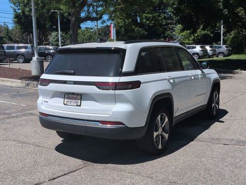 Used 2024 Jeep Grand Cherokee Limited 4xe AWD/4WD image 3