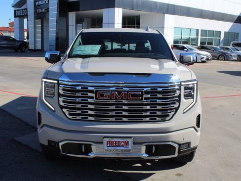 New 2026 GMC Sierra 1500 Denali w/ Denali Reserve Package image 8