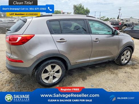 Used 2011 Kia Sportage LX w/ Convenience Pkg FWD image 4