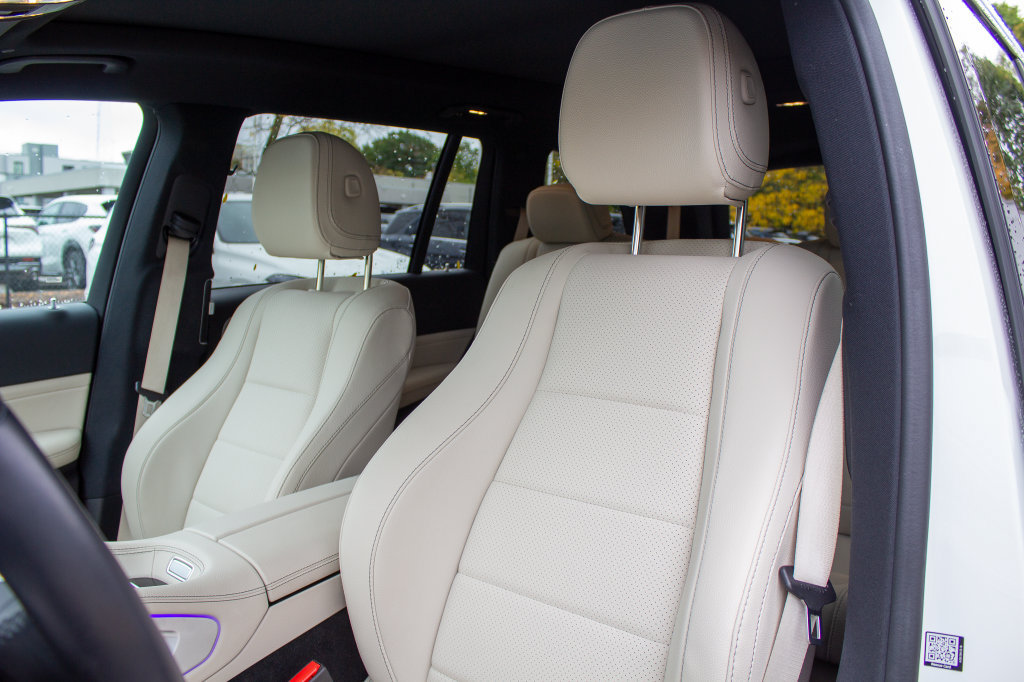 Used 2026 Mercedes-Benz GLS 450 4MATIC image 12