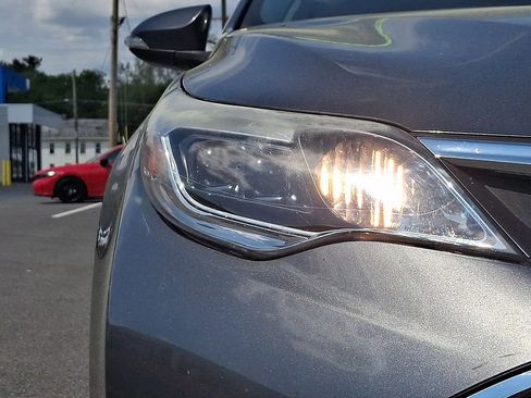Used 2016 Toyota Avalon XLE Premium FWD image 9