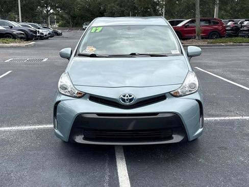 Used 2017 Toyota Prius V Four FWD image 10